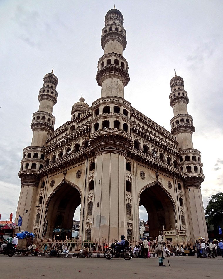 A Tragic Night in Shalibanda: Fire, Explosions, and the Fight to Survive Hyderabad